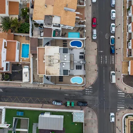 Julaga Private Pool By Holidays Βίλα
